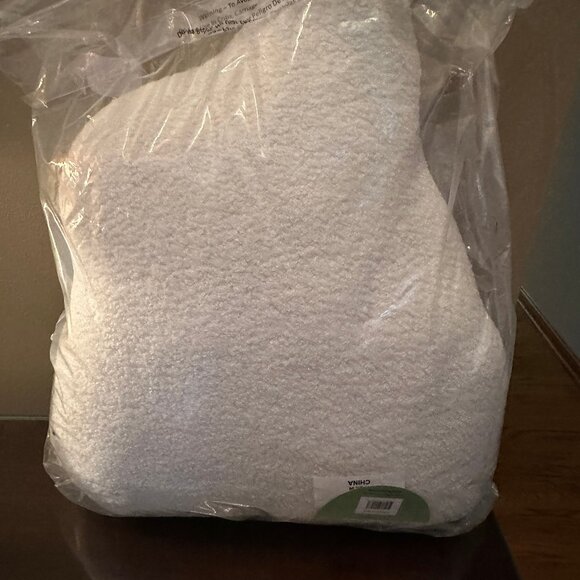 Snoopy Blue Plush Puffer Coat Pom Pon Stocking Decorative Pillow NWT 18x20" - Picture 4 of 5